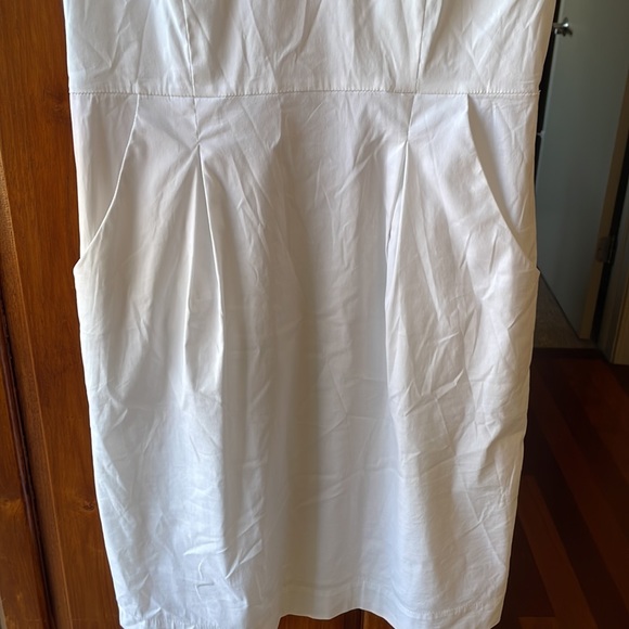 BCBGMaxAzria white summer dress. - Picture 7 of 7